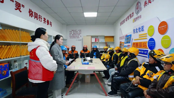 四中全会精神在基层丨灵璧：外卖骑手兑积分 基层治理更高效