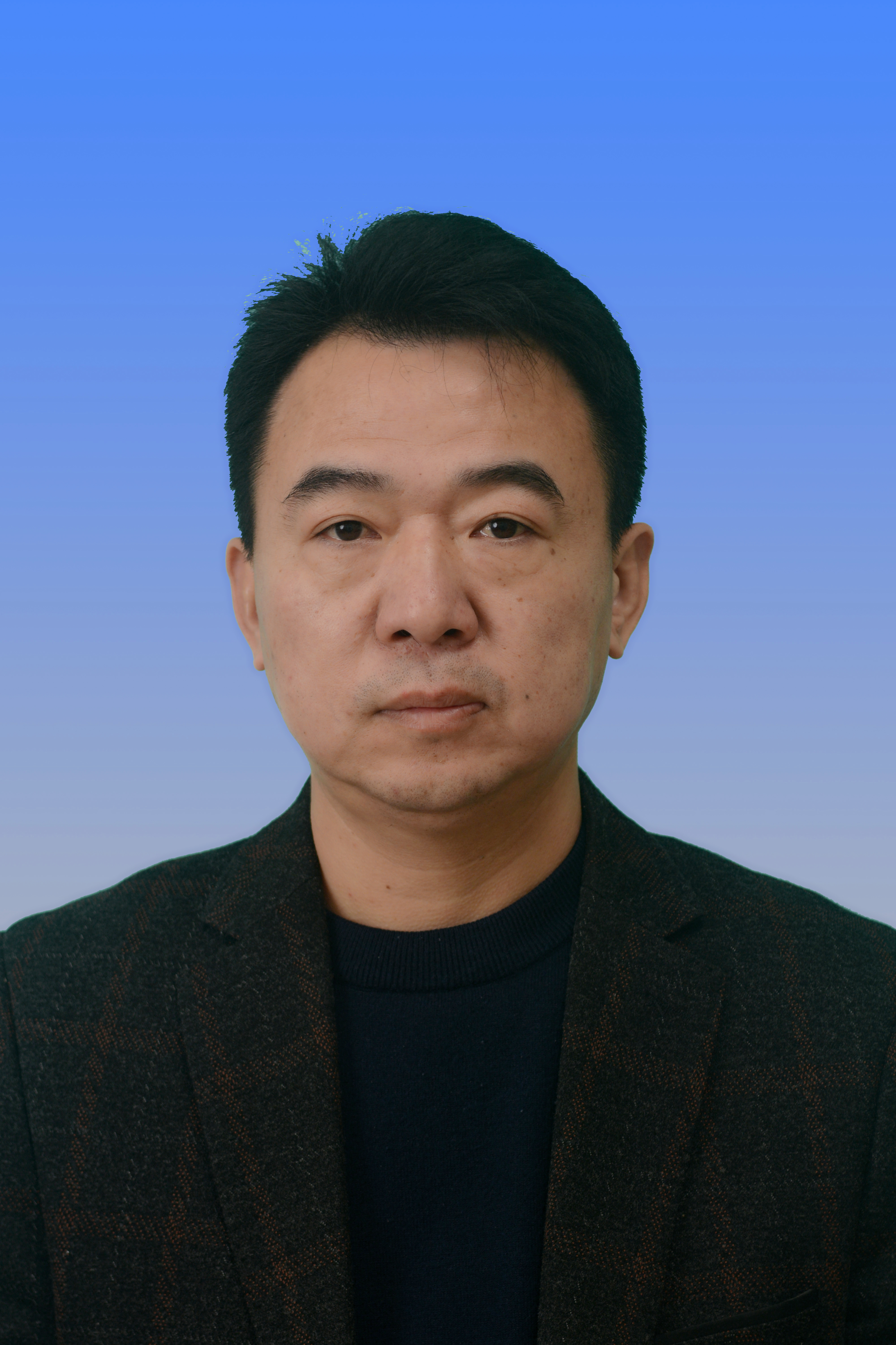 游集镇党委书记马健