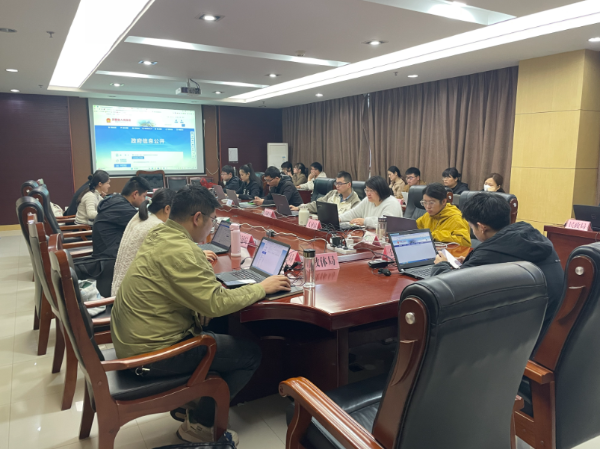 灵璧县召开2024年政务公开集中办公暨业务培训会